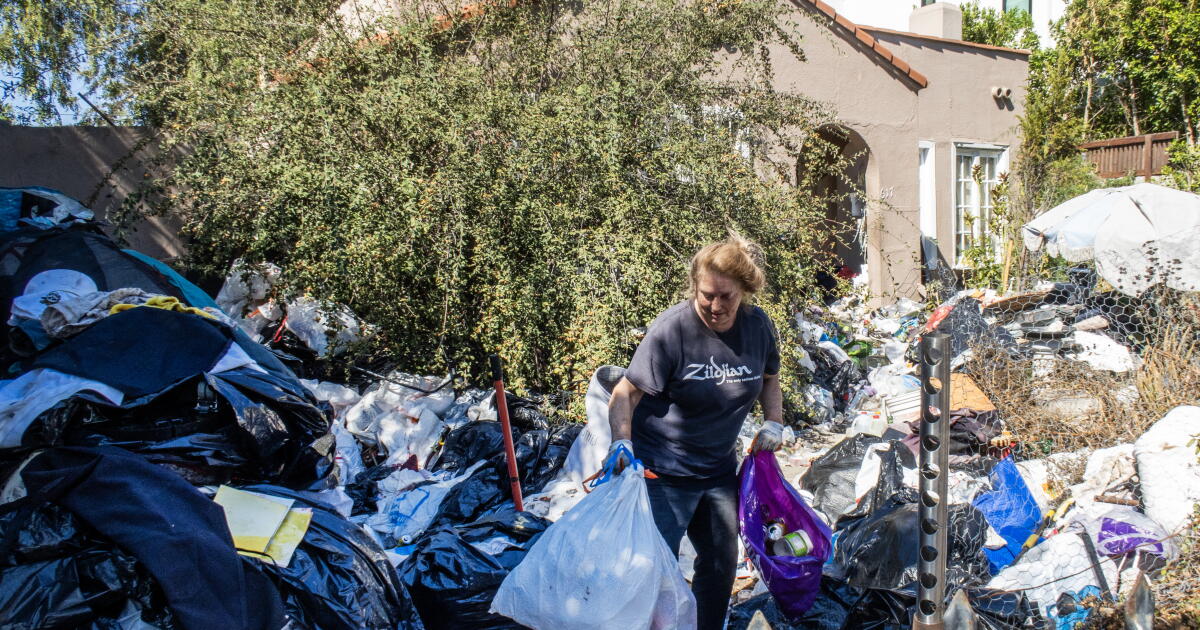 Das berüchtigte „Müllhaus“ von Los Angeles quillt wieder über!