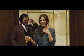 'American Hustle': The kiss