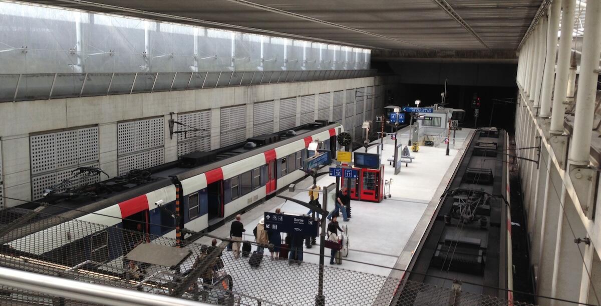 CDG scenes - RER Train