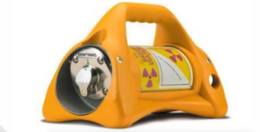 Este es el equipo robado que contiene la fuente radioactiva.