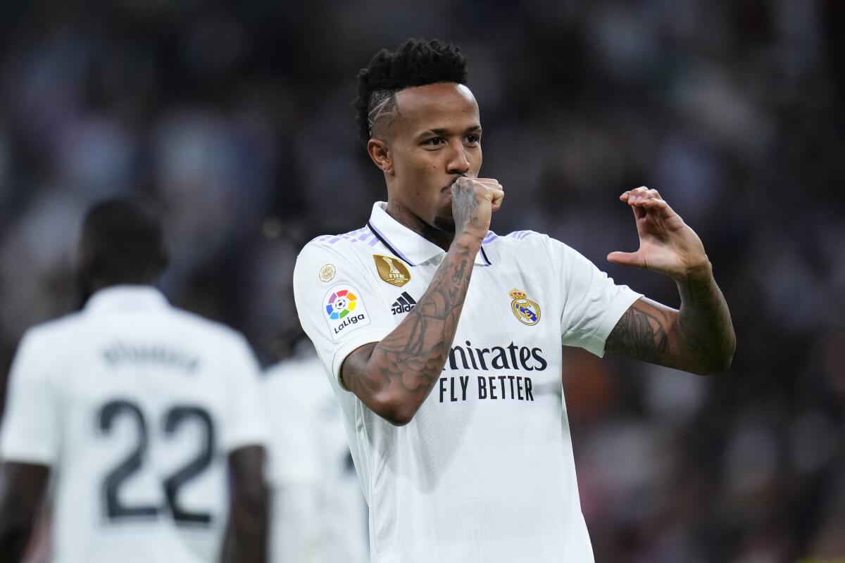 Eder Militao celebra tras marcar el segundo gol del Real Madrid ante el Celta de Vigo