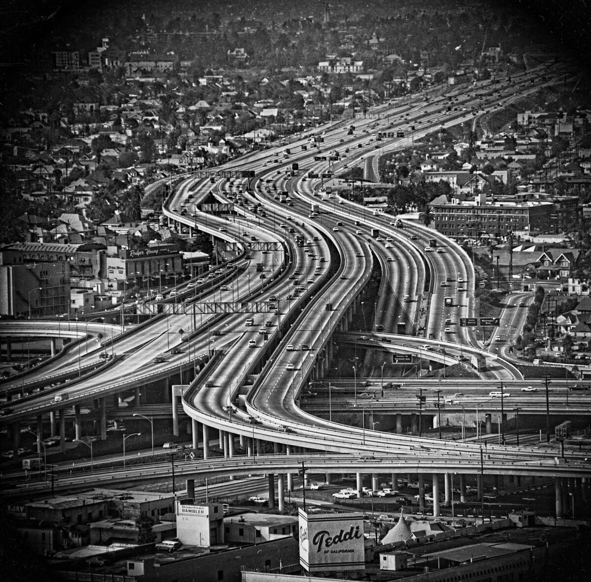 Each chapter of Peter Lunenfeld's "City at the Edge of Forever" begins with a black-and-white photo of a freeway.