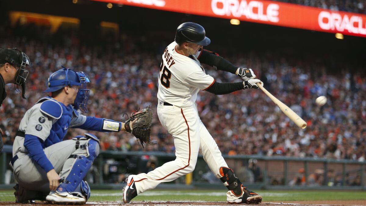 Coronavirus: Giants' Buster Posey opts out of MLB season - Los Angeles Times
