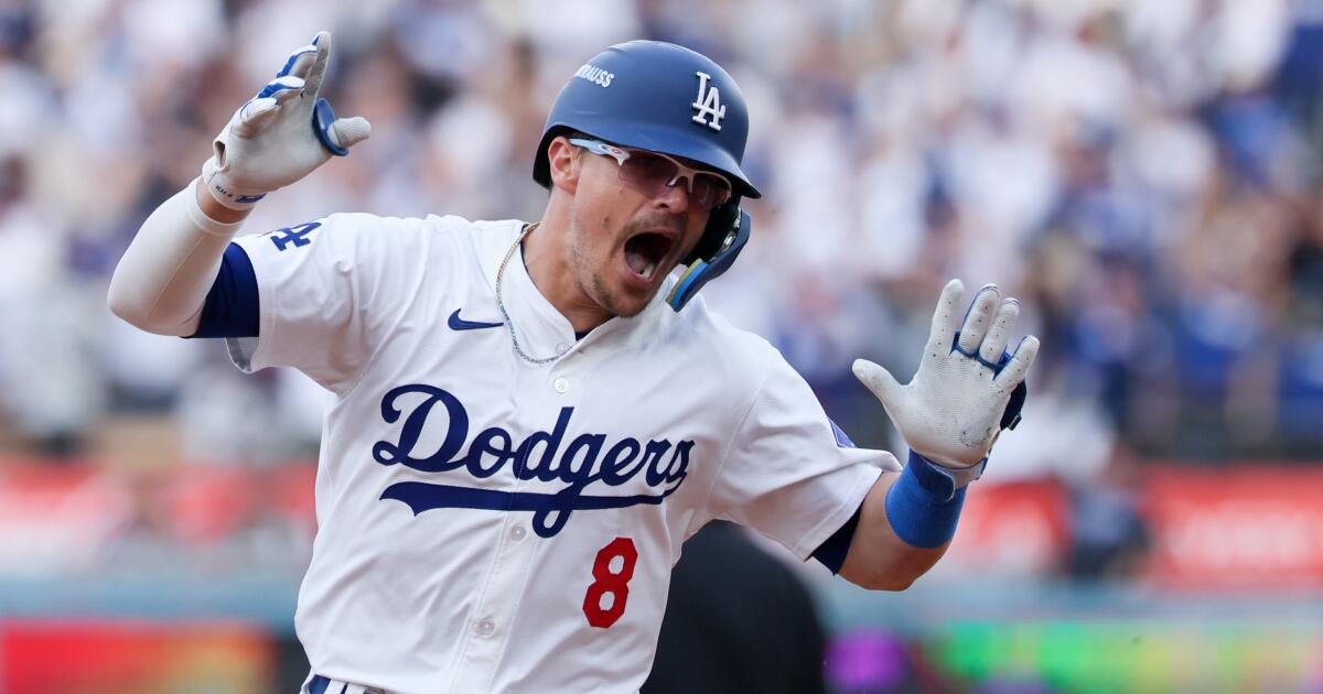 The Dodgers' Kiké Hernández is renewing his reputation for playoff heroics