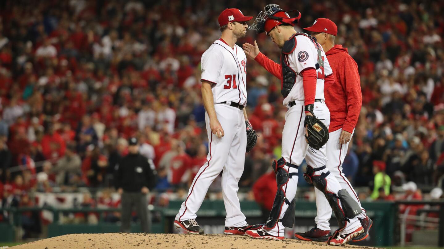 ct-nlds-game-5-cubs-at-nationals-photos-201710-042