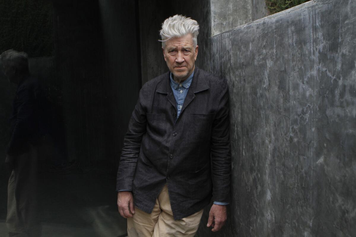 David Lynch has puzzled fans again with his comments about an update on his cult hit "Twin Peaks."