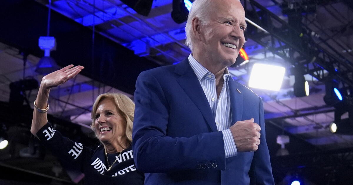 Biden'ın hiçbir yere gitme ihtimali olmadığına göre kampanyasını nasıl yeniden düzenliyor?
