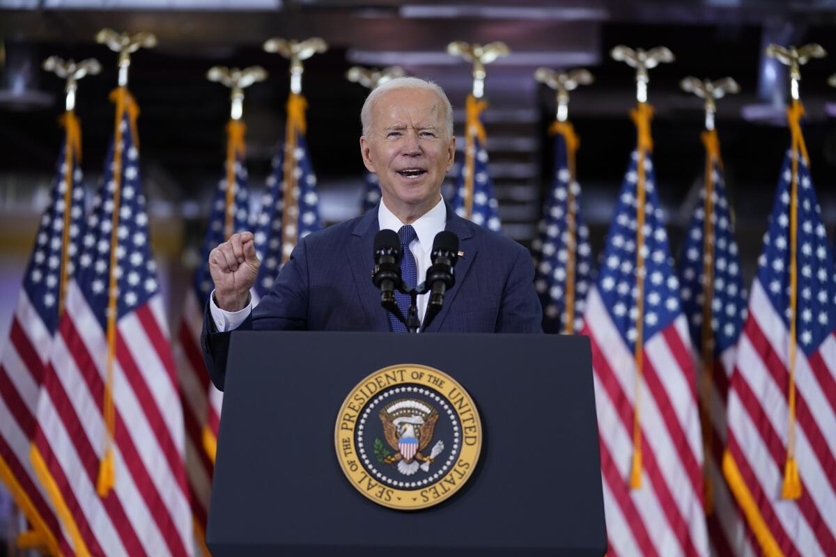 Biden anuncia ambicioso plan de infraestructura para EEUU