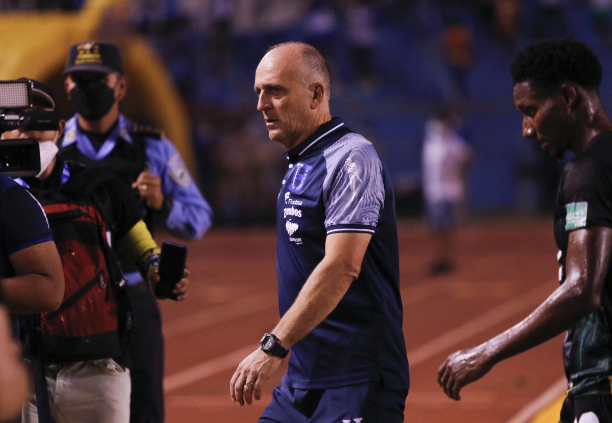 El técnico uruguayo de Honduras, Fabián Coito,