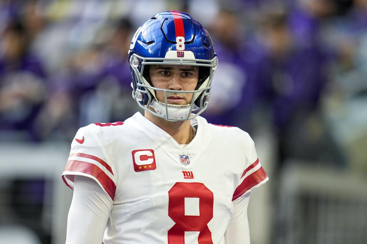 Giants Lose 15-Game Starter to NFC Rival in Free Agency: Report