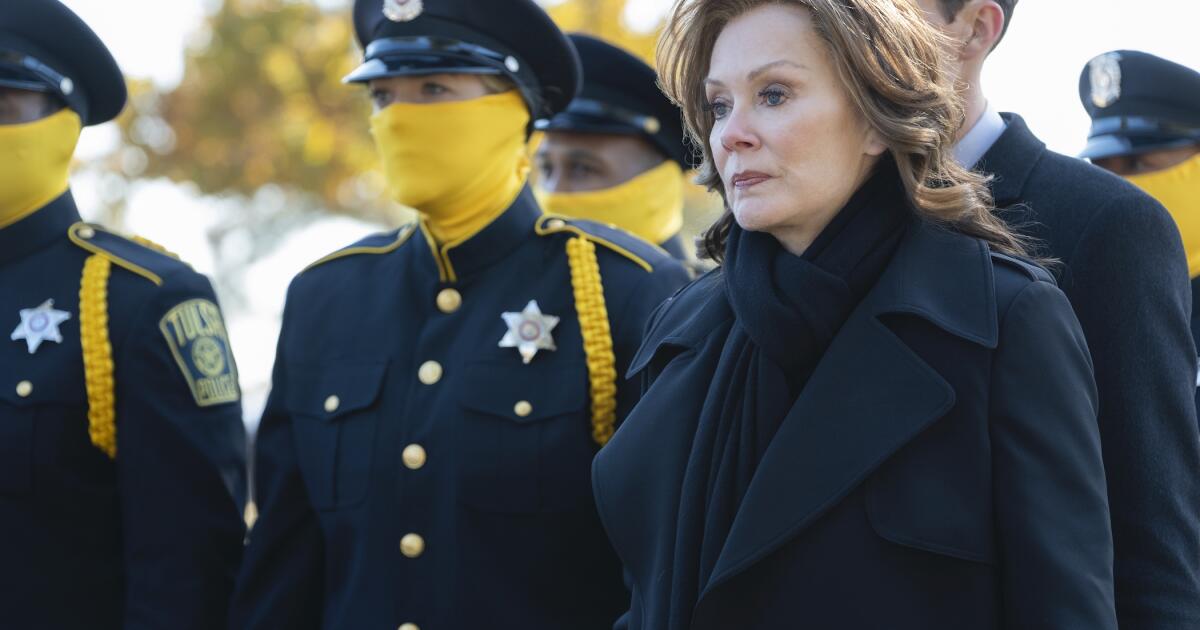 Jean Smart details how ‘Watchmen’ ‘was a gift as an actor’