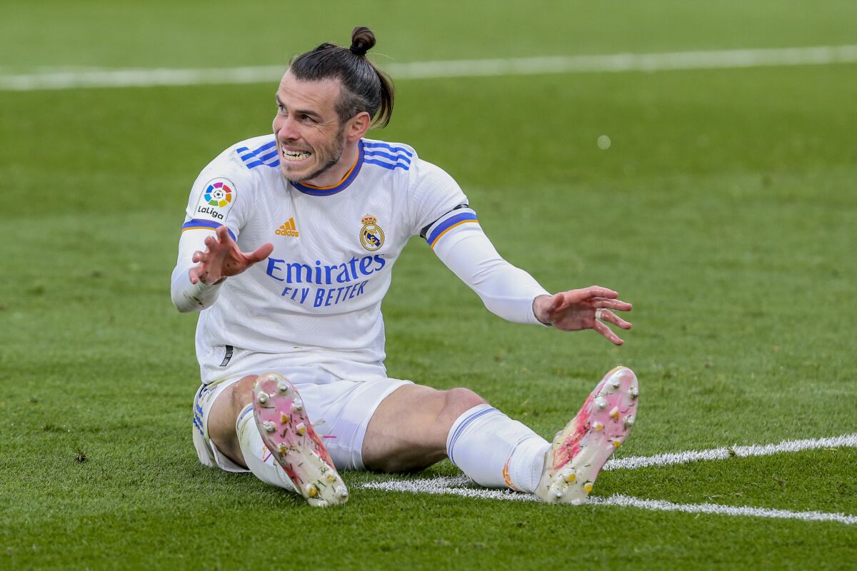Real Madrid's Gareth Bale reacts during a Spanish La Liga soccer match between Villarreal and Real Madrid at the Ceramica stadium in Villarreal, Spain, Saturday, Feb. 12, 2022. (AP Photo/Alberto Saiz)