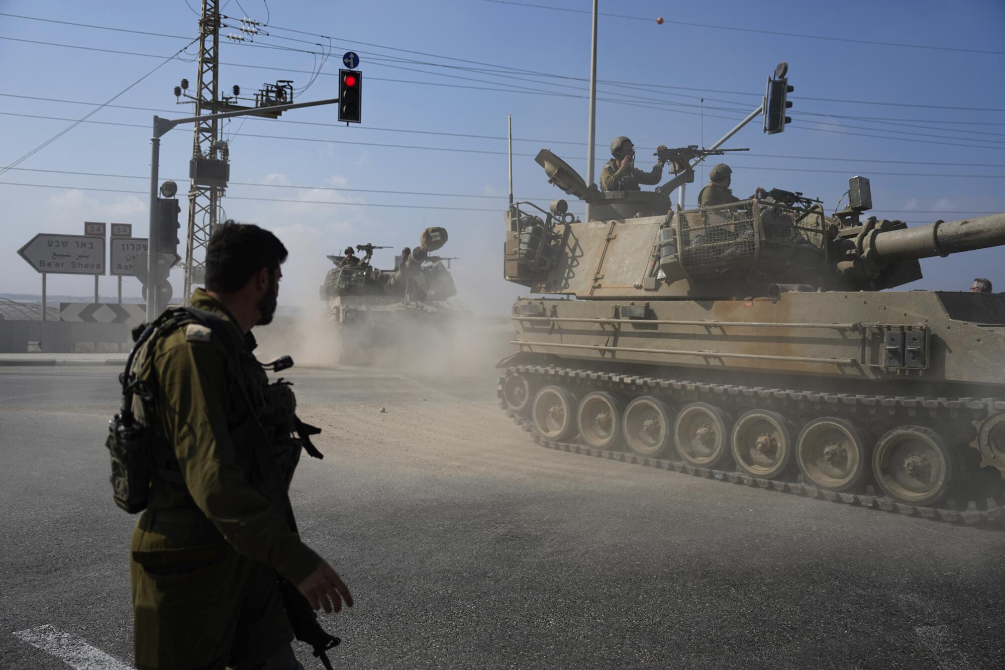 Israeli tanks moving toward the Gaza Strip