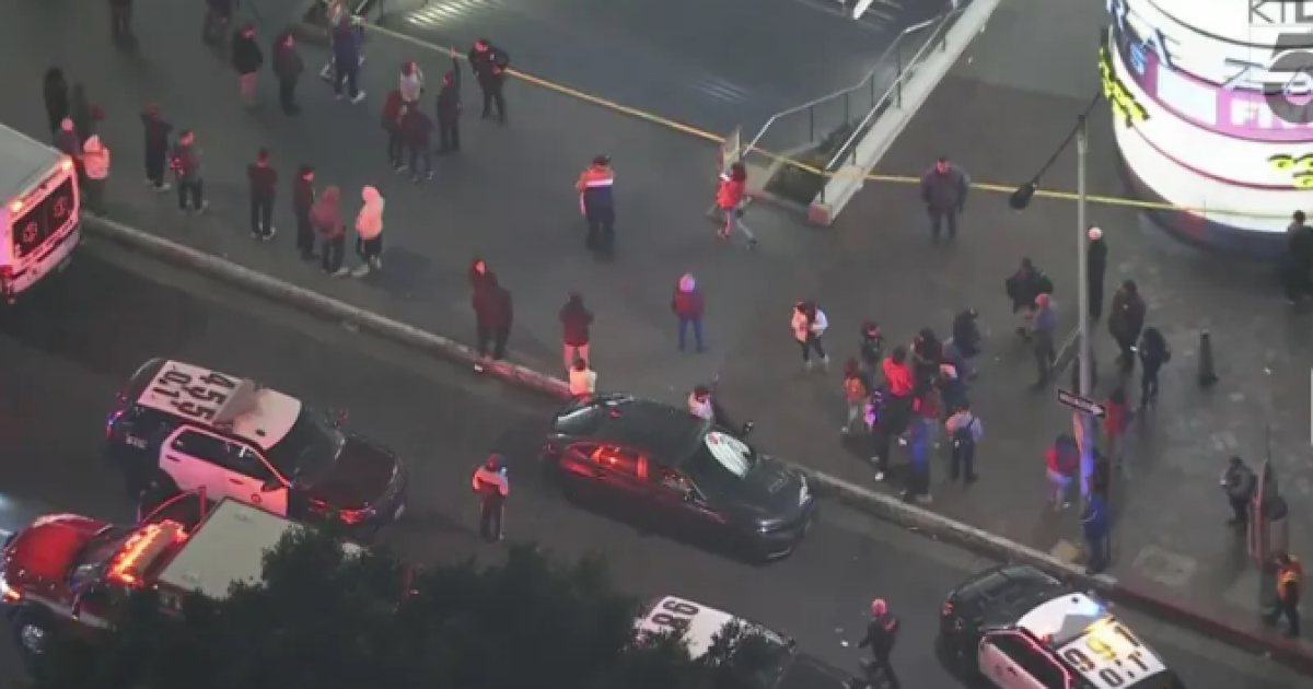 2 injured in shooting at downtown L.A. Target; security guard is critically wounded