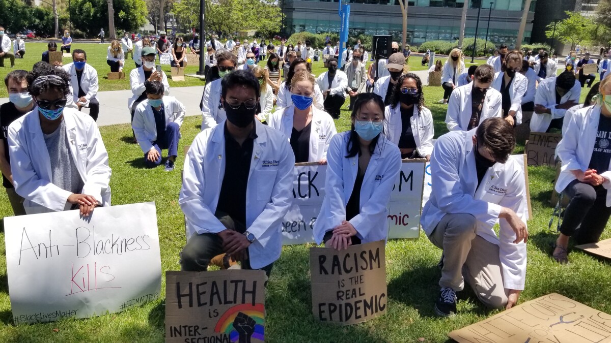 Uc San Diego Medical Students Rally Issue Anti Racist Demands The San Diego Union Tribune