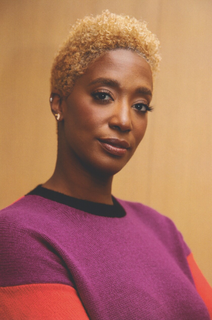 Écrivain Chloé Hilliard