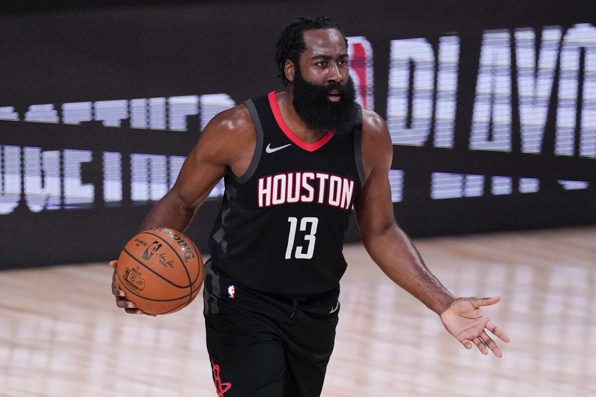 ARCHVIO.- En foto del 12 de septiembre del 2020 James Harden de los Rockets de Houston.