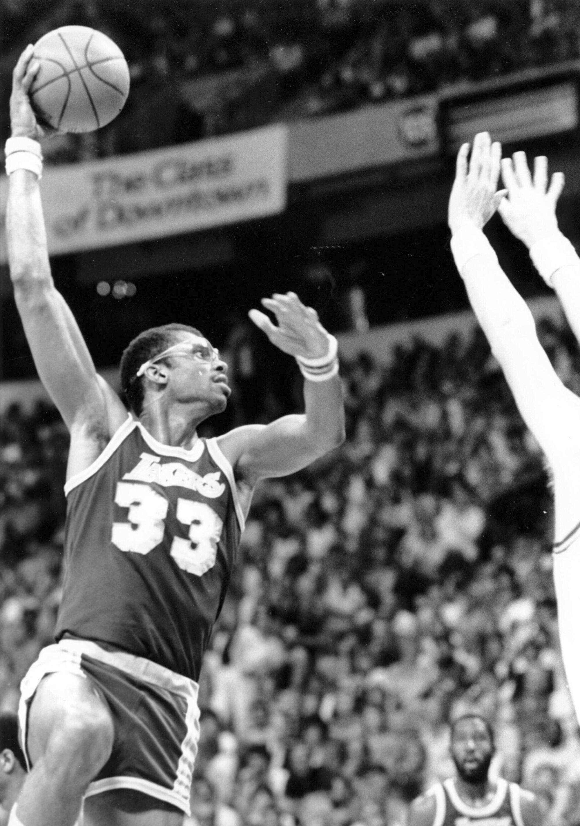 Lakers' Kareem Abdul-Jabbar shoots a sky hook in a basketball game against the Jazz