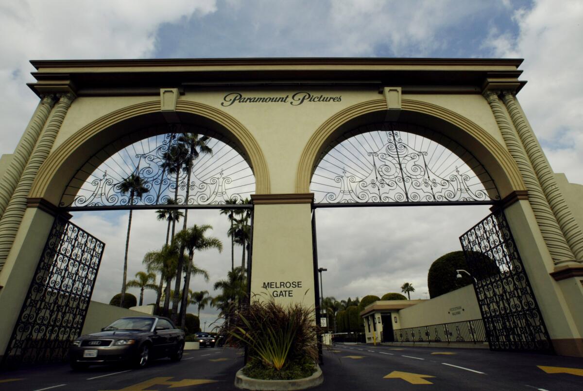 The Redstone family says a proposed sale of a 49% stake in Paramount Pictures would complicate other possible transactions.