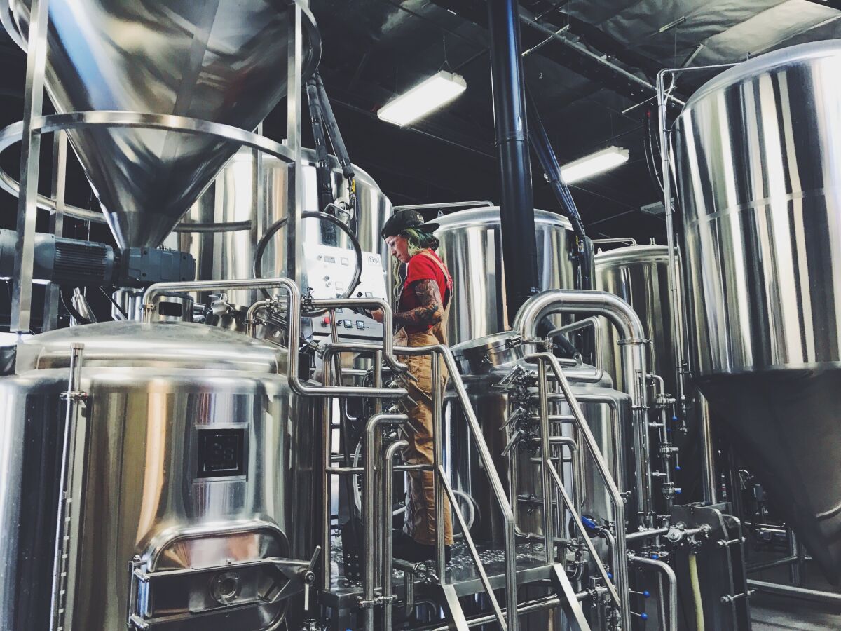 Brewer and beer influencer Megan Stone, aka @isbeeracarb.