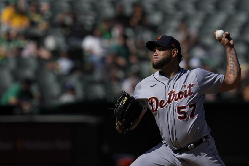 Detroit Tigers pitcher Eduardo Rodriguez throws to an Oakland Athletics batter during the sixth inning of a baseball game Sunday, Sept. 24, 2023, in Oakland, Calif. (AP Photo/Godofredo A. Vásquez)