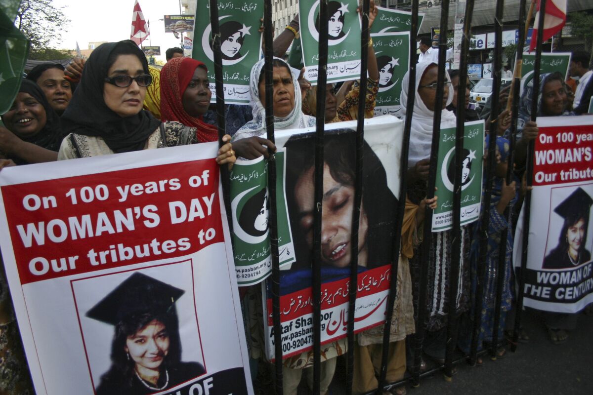 People rally demanding the release of Aafia Siddiqui