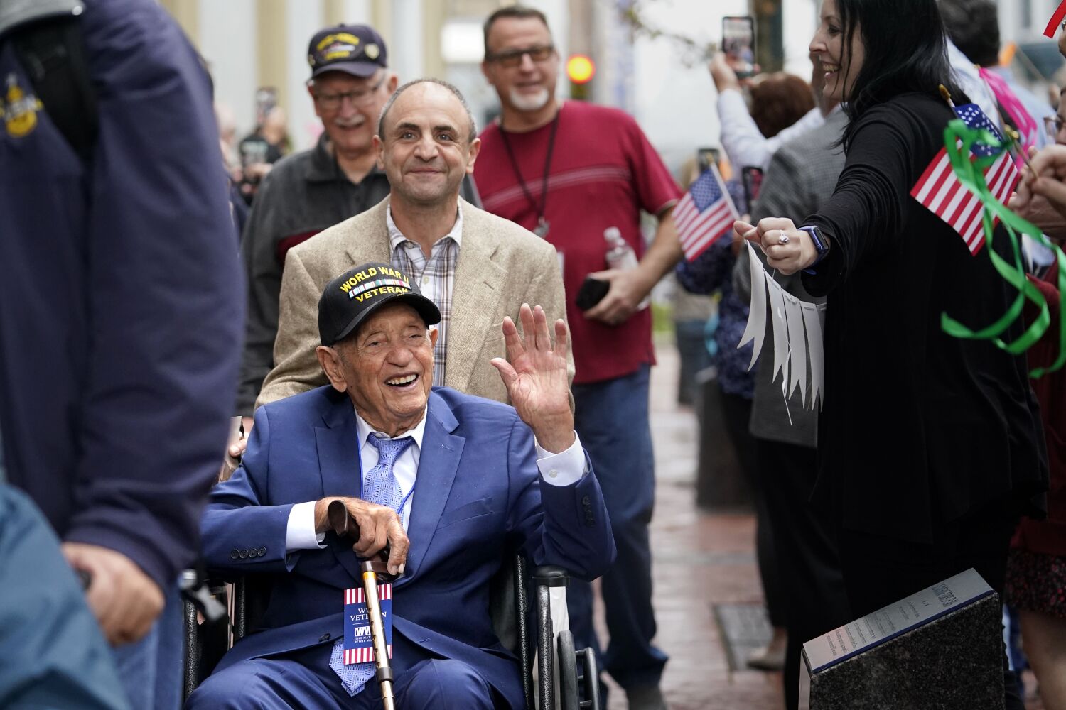 'Here I am':  Redondo Beach WWII veteran is oldest living Pearl Harbor survivor