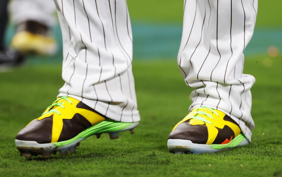 Padres' Manny Machado wore the perfect Father's Day footwear