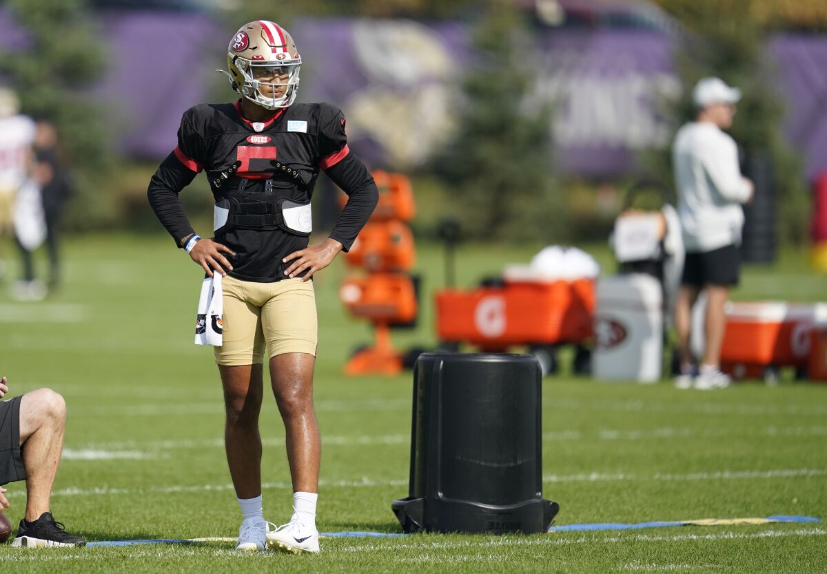 San Francisco 49ers quarterback Trey Lance takes part in drills during a joint practice with the Minnesota Vikings at NFL football training camp in Eagan, Minn., Thursday, Aug. 18, 2022. (AP Photo/Abbie Parr)