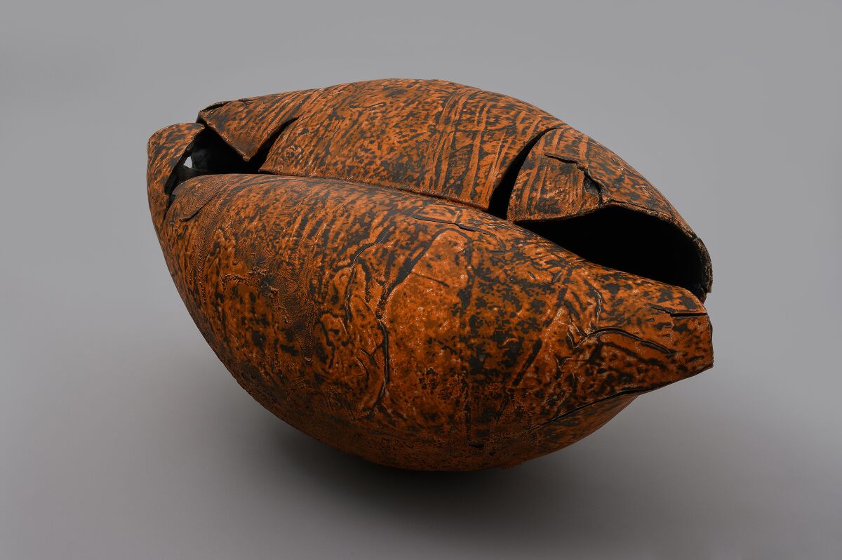 Keita Matsunaga at Nonaka-Hill. Void-monuke, 2019, ceramic, urushi, glaze.