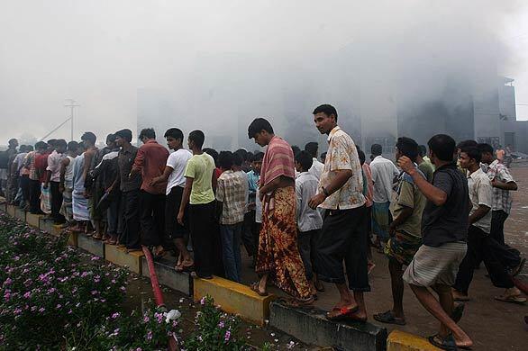 Monday: Day in photos -- Bangladesh