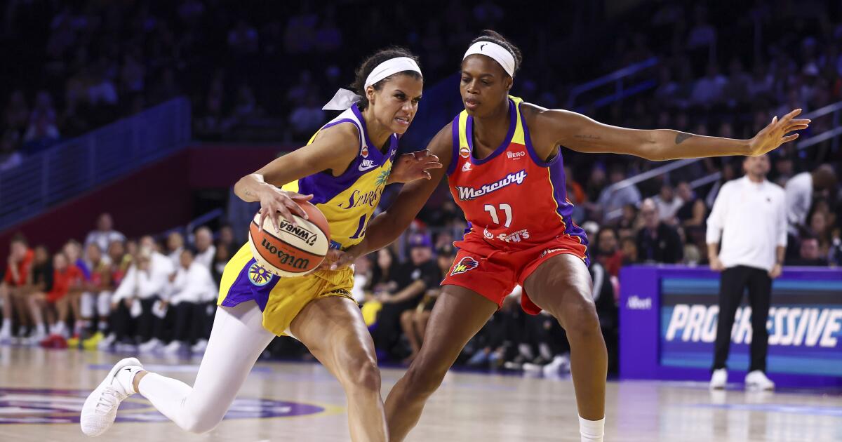 Sparks struggle with Mercury’s zone defense during loss at Galen Center Sparks struggle with Mercury’s zone defense during loss at Galen Center