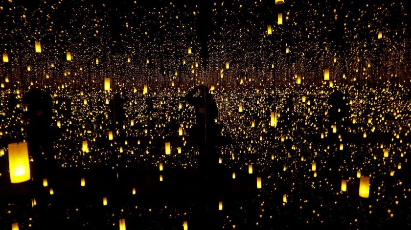 Yayoi Kusama S Infinity Mirror Rooms At The Broad A First