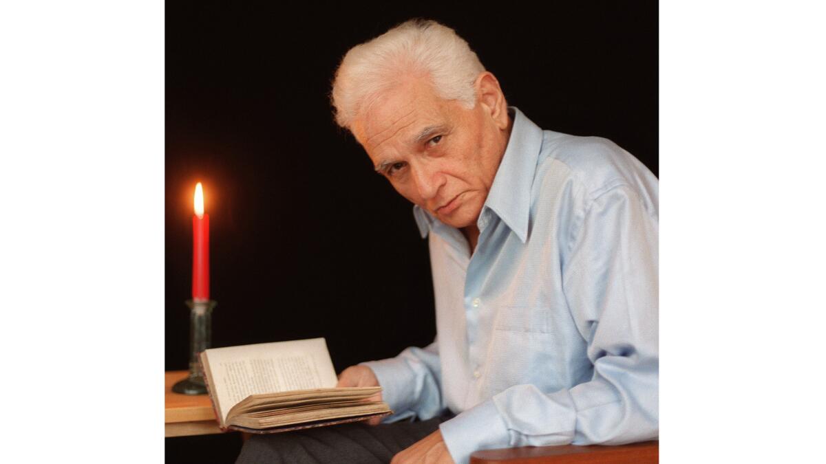 The personal library of French desconstructionist Jacques Derrida has gone to Princeton.