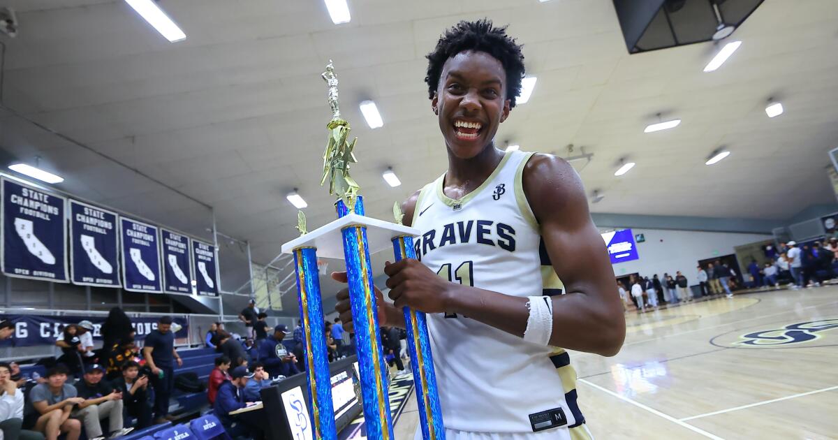 Prep hoops: St. John Bosco stays unbeaten with win over La Mirada Prep hoops: St. John Bosco stays unbeaten with win over La Mirada