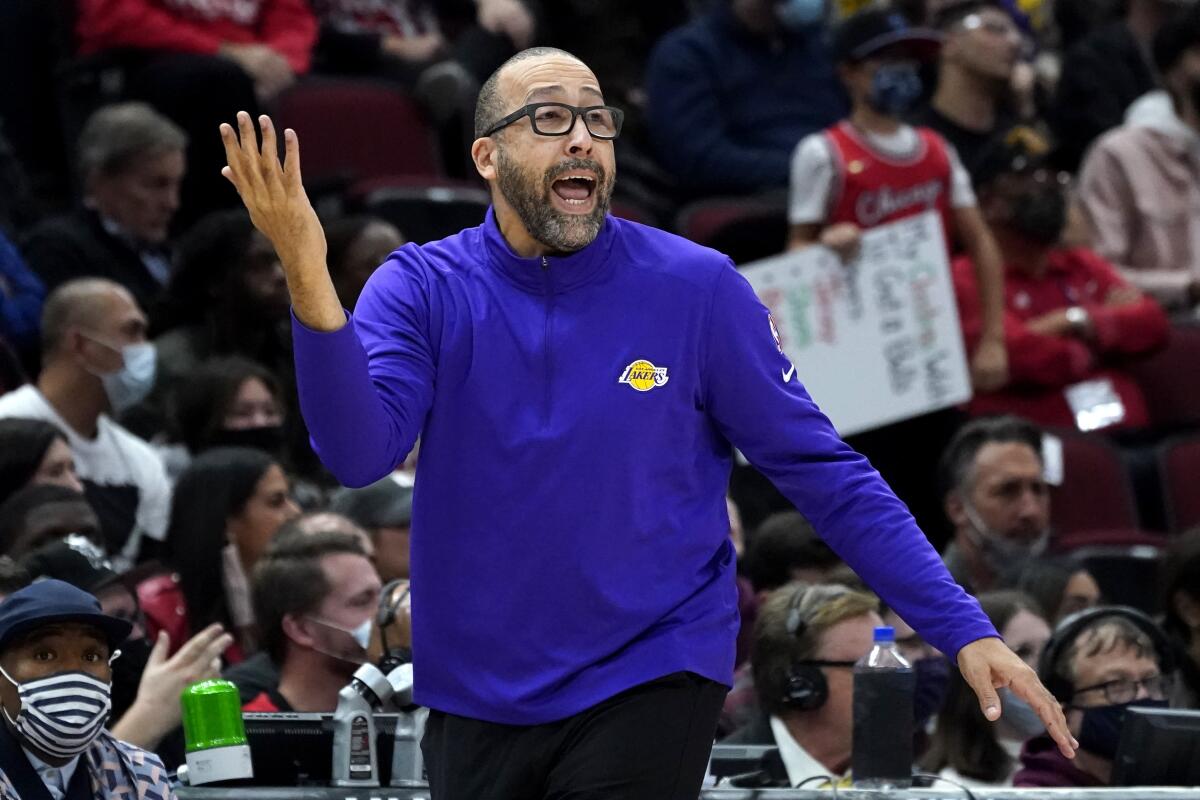 Lakers assistant coach David Fizdale talks to his team during the second half.