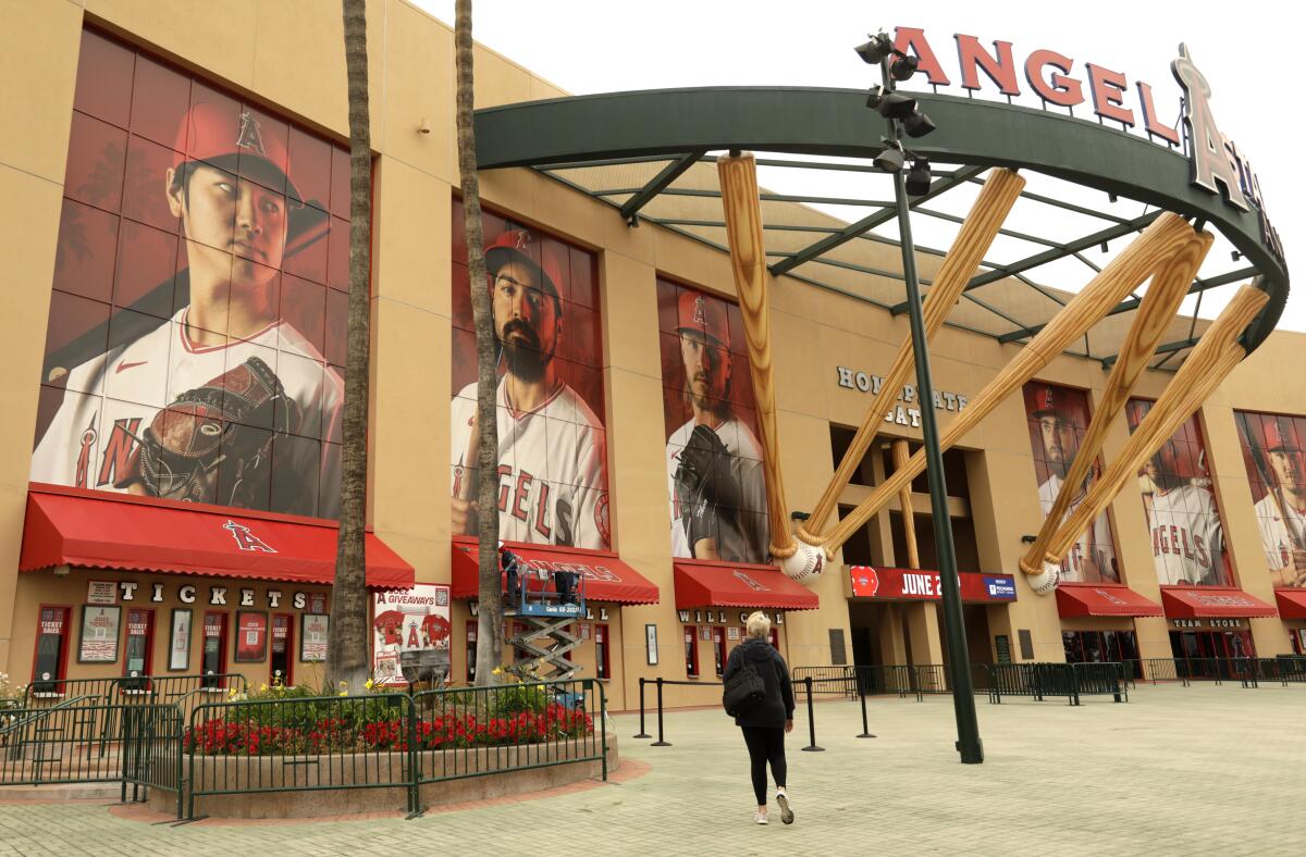 Angels agree to Anaheim request to cancel Angel Stadium sale - Los