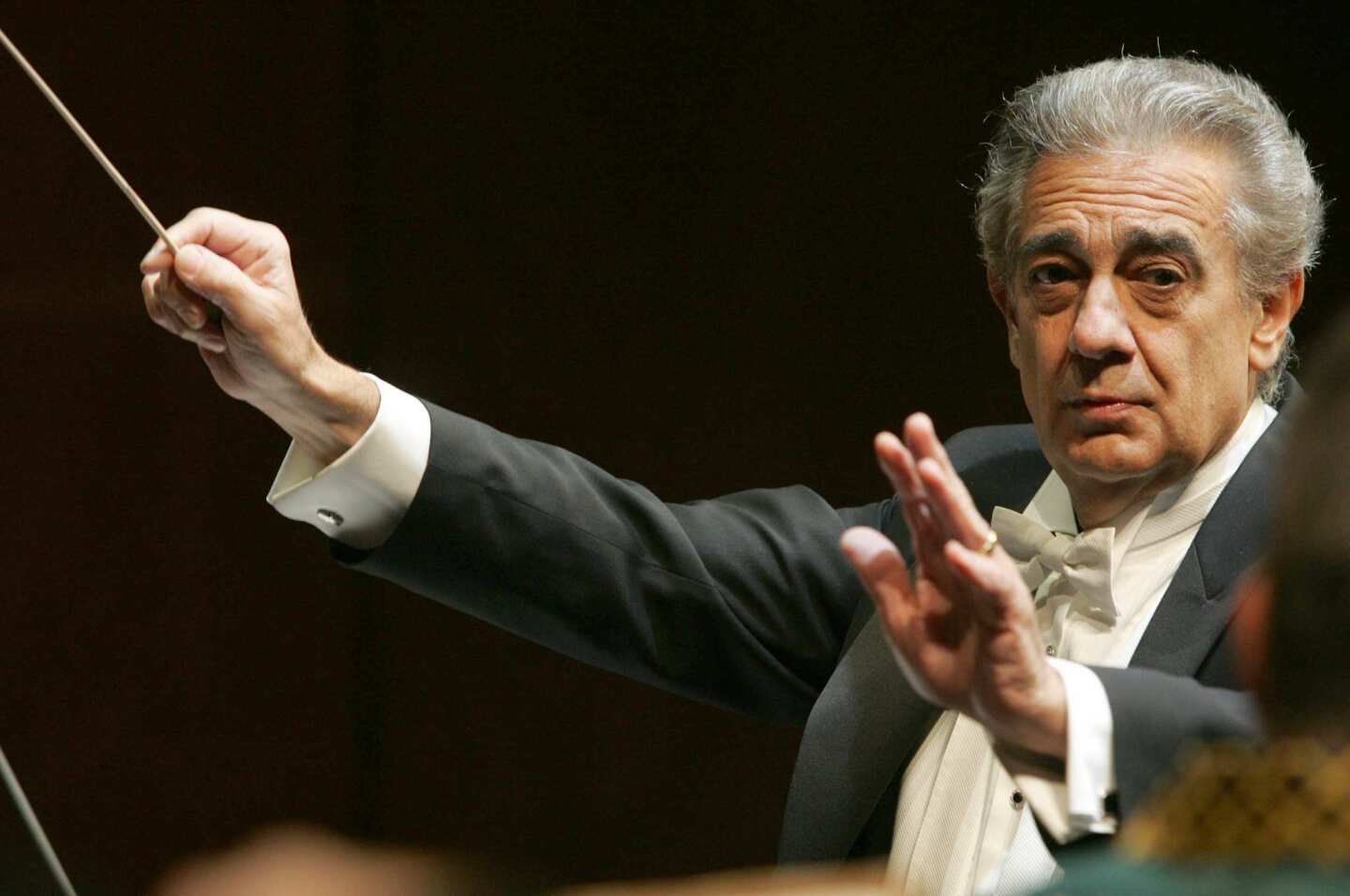 Plácido Domingo sings baritone in 'Simon Boccanegra'