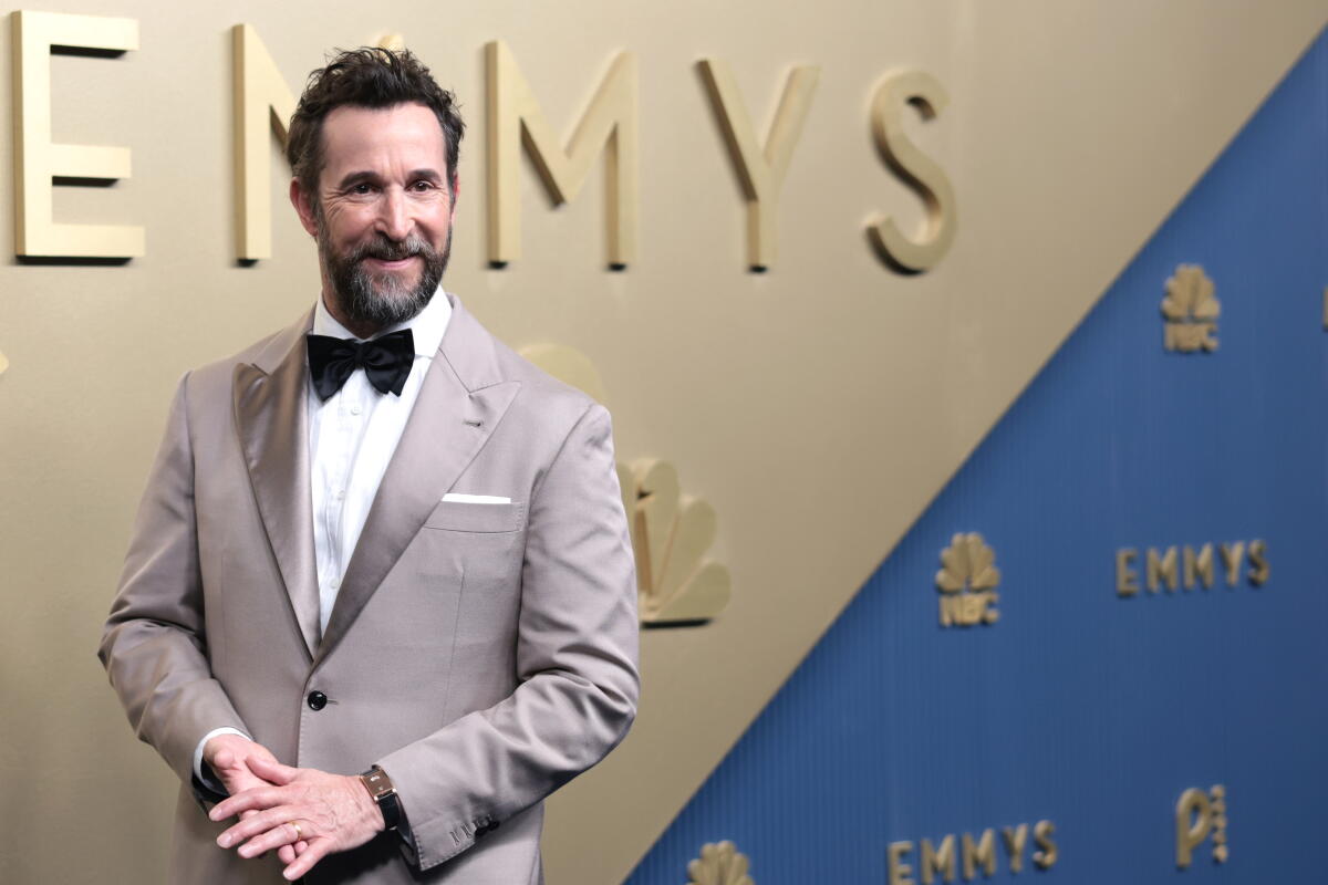 Noah Wyle of 'The Pitt' wins Emmy for best actor in a drama, his second - Los Angeles Times