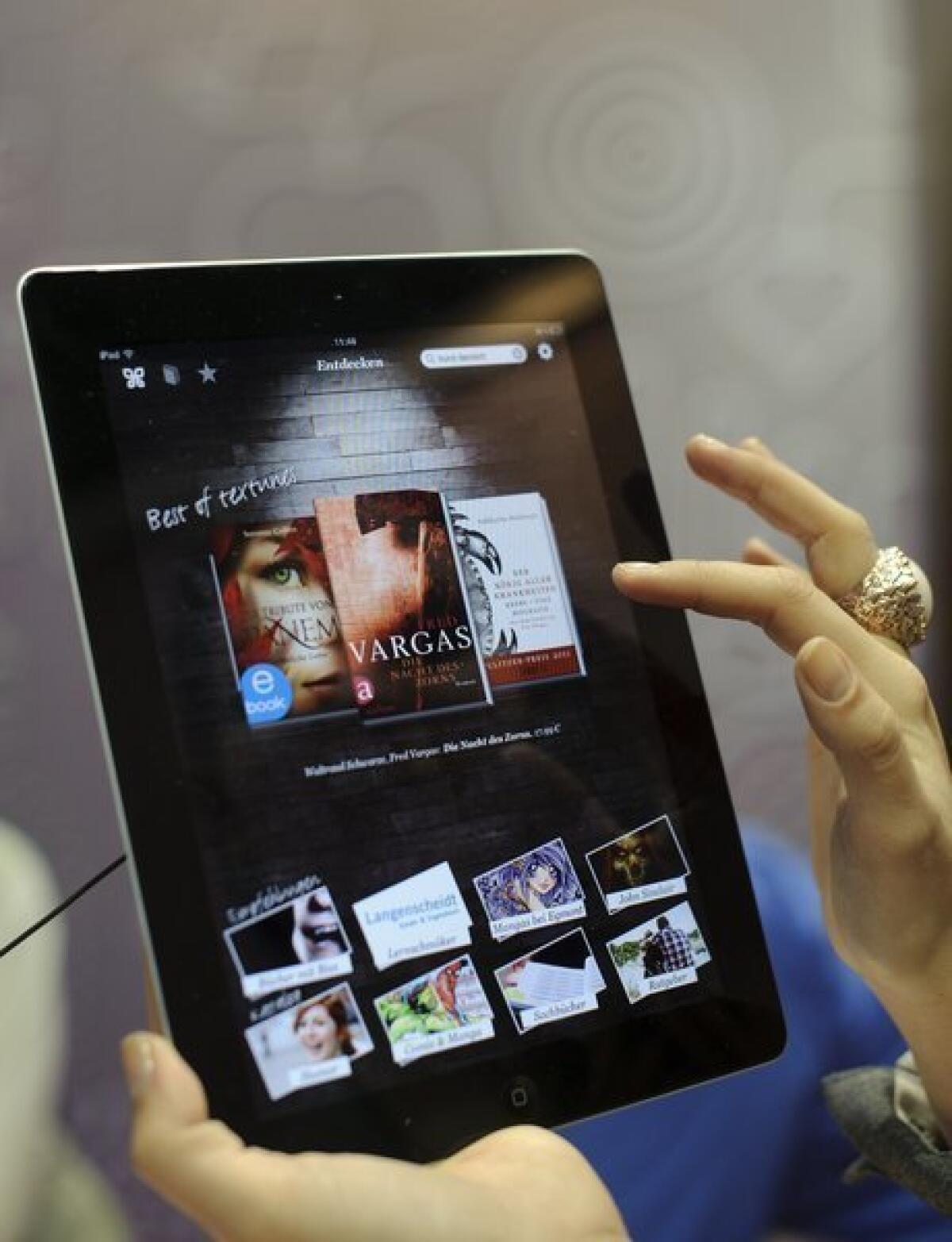 The Justice Department wants a judge to impose new limitations on Apple's ability to sell e-books.