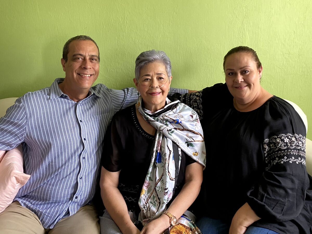 Jacqueline Martin, right, her mother, Margarita Urena, and her brother, Hector Frias, in Mexico.