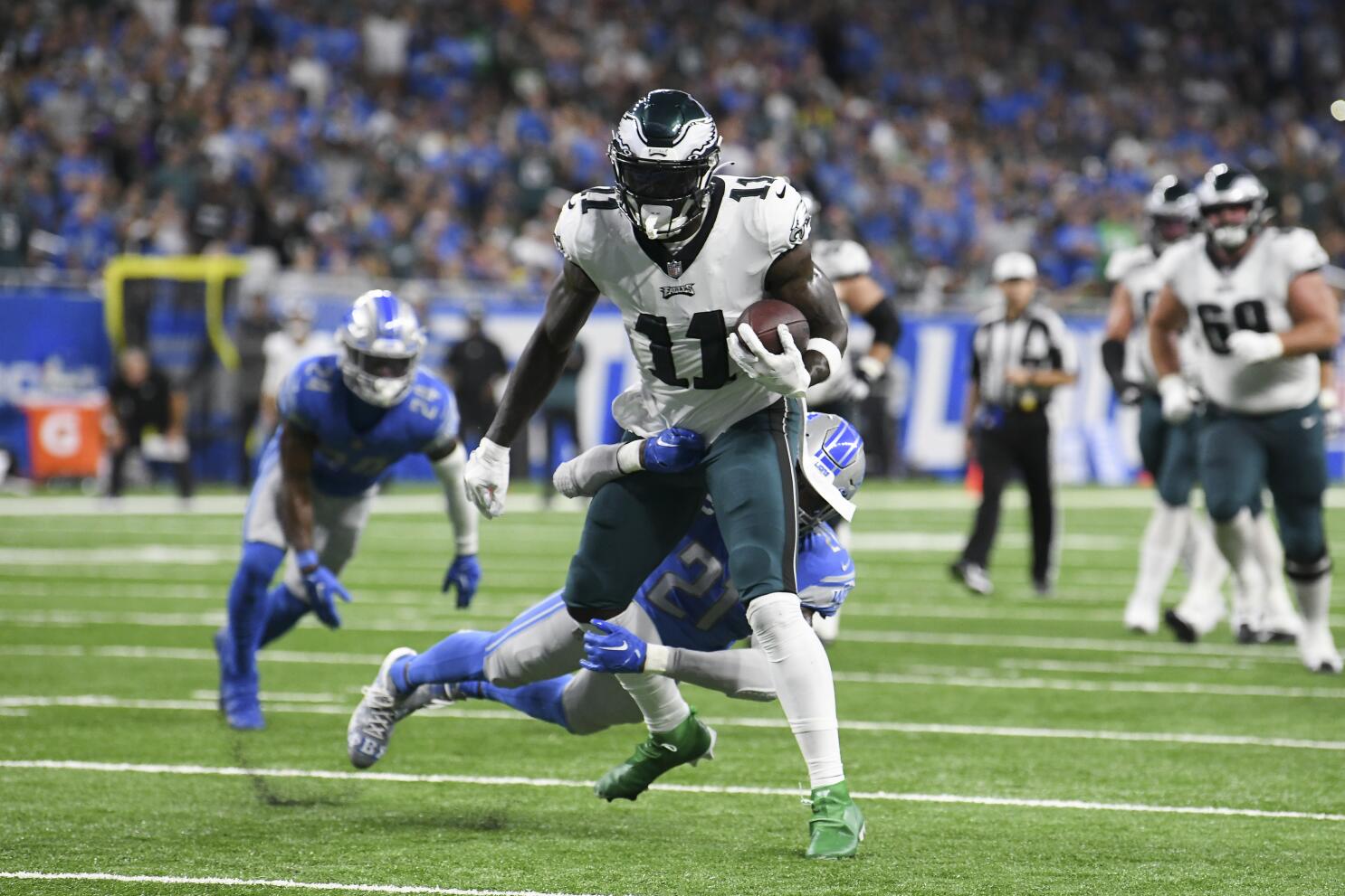 Eagles' Brown looking forward to wide receiver extravaganza