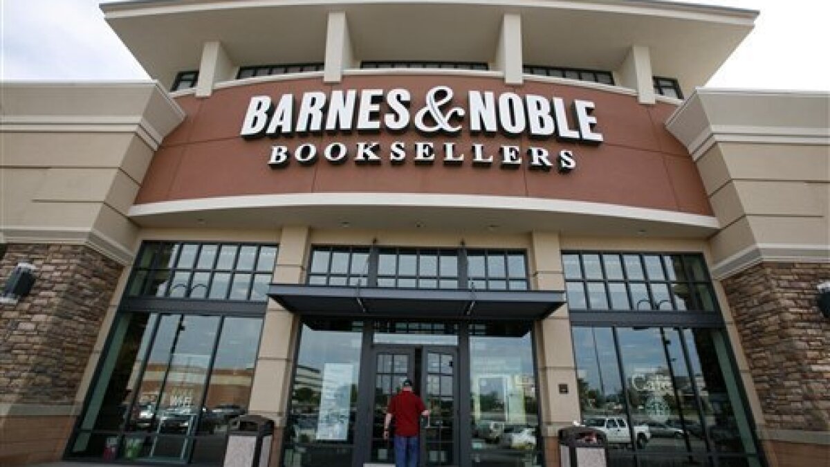 Malone S Barnes Noble Bid A Bet On The Nook The San Diego