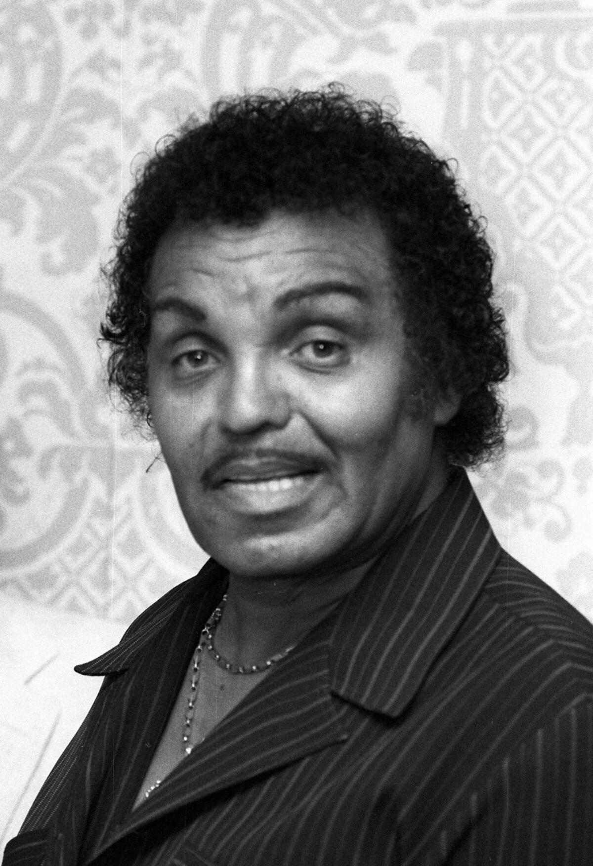 Joe Jackson, shown in July 1984, had been a Golden Glove amateur boxer. His controlling ways drew censure as his children grew more famous.