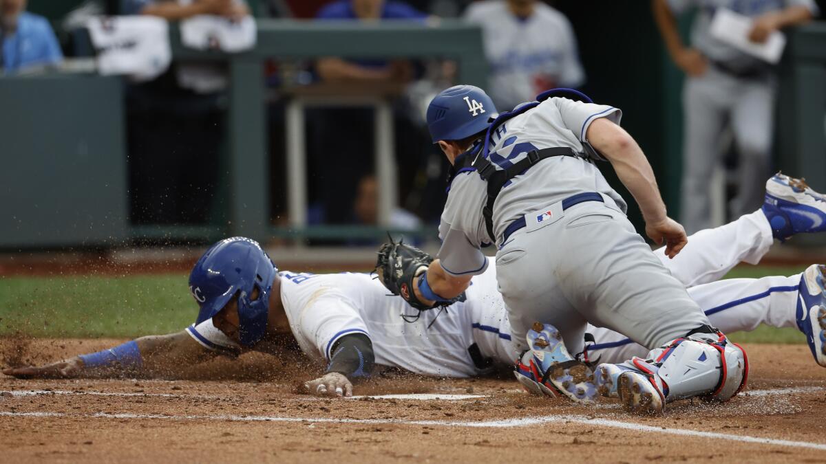 Royals score 5 in first inning off Dodgers' Julio Urías before holding on  for 6-4 win - The San Diego Union-Tribune