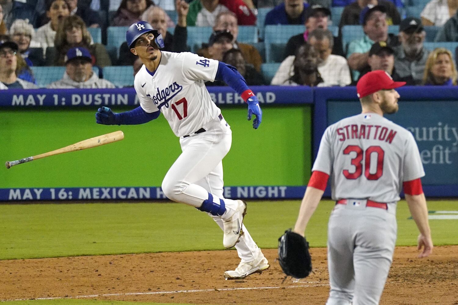 Miguel Vargas and Mookie Betts power Dodgers to victory over Cardinals