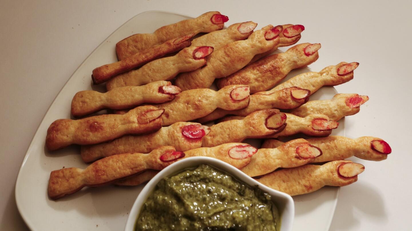 Witches' fingers breadsticks