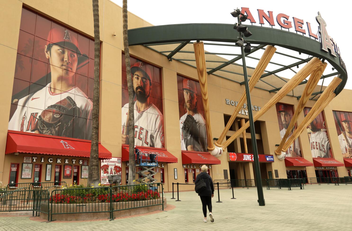 Angels opt out of Anaheim stadium lease, Aviators/Baseball