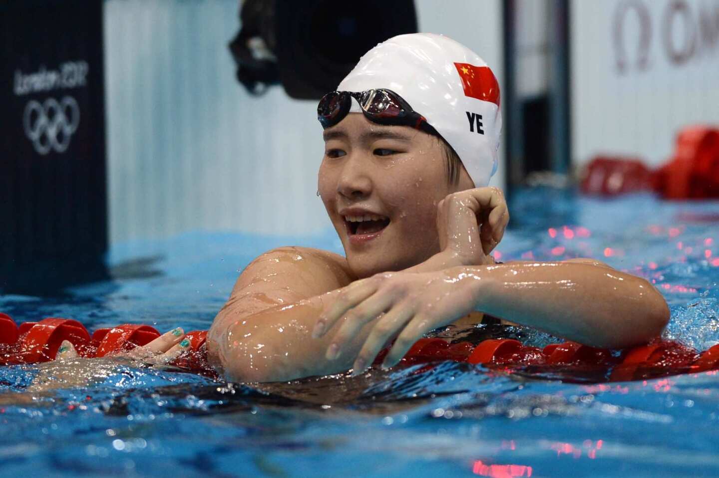 Ye Shiwen sets Olympic record