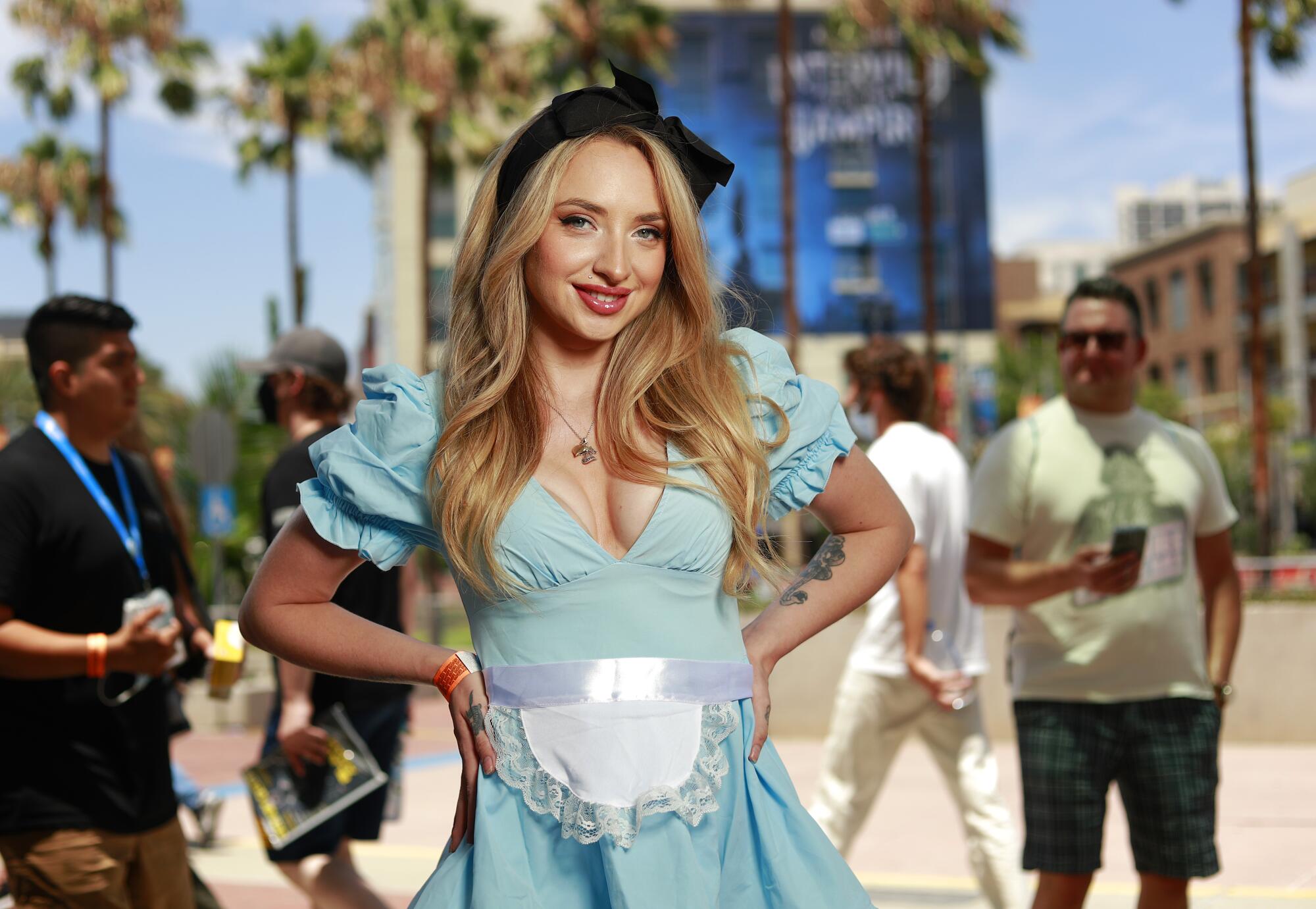 Marianna Fredericks dressed as Alice in Wonderland at Comic-Con.